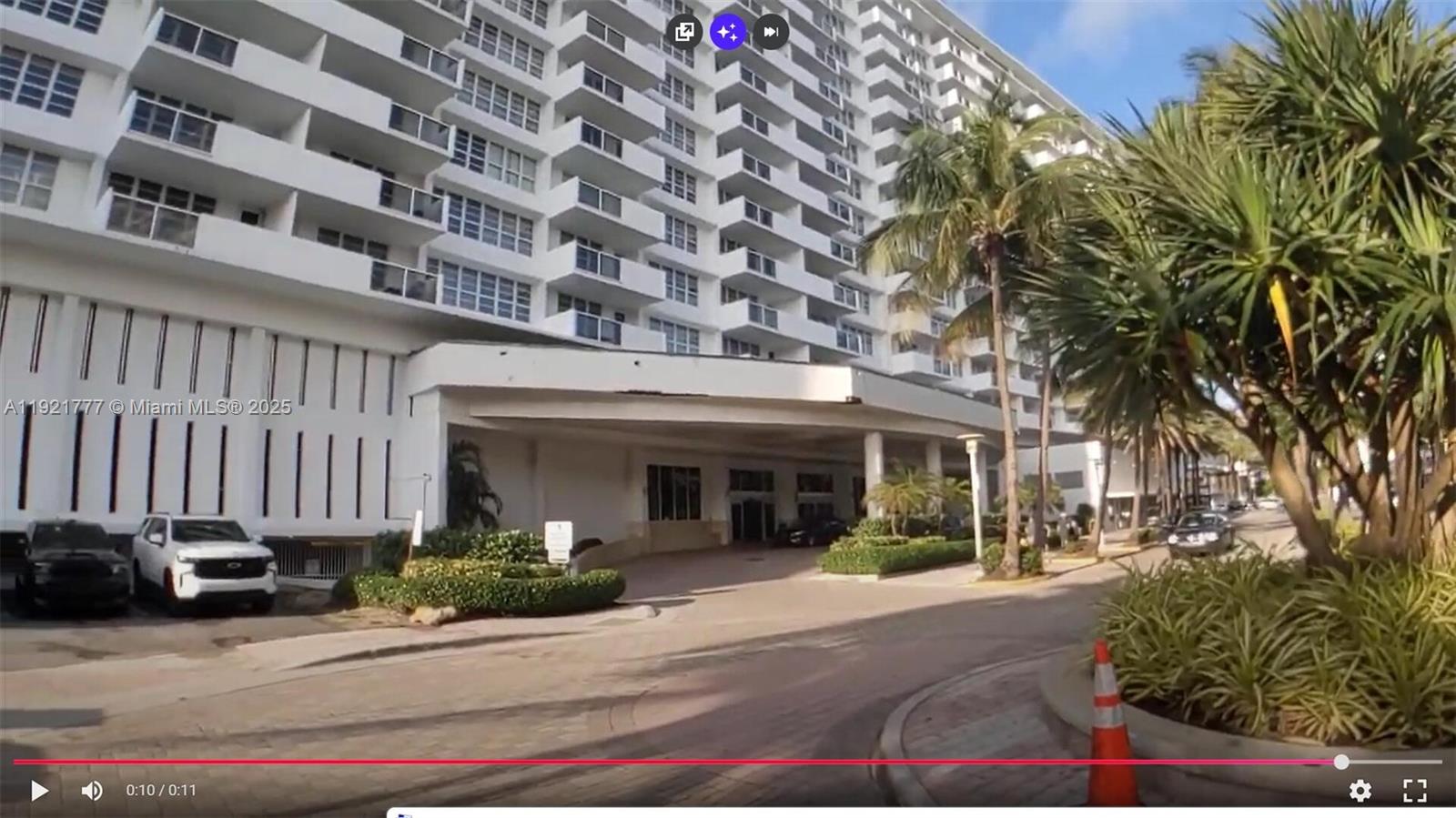 THE DECOPLAGE CONDO - Residential