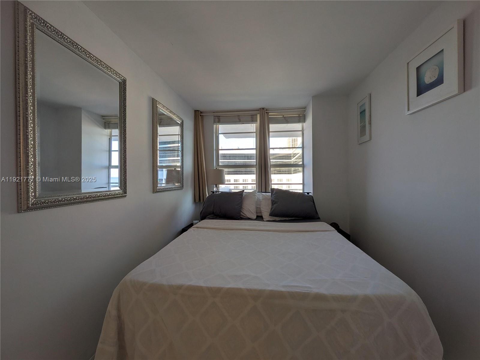 THE DECOPLAGE CONDO - Residential