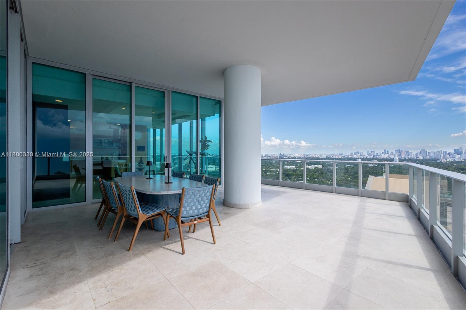 GROVENOR HOUSE CONDO - Residential
