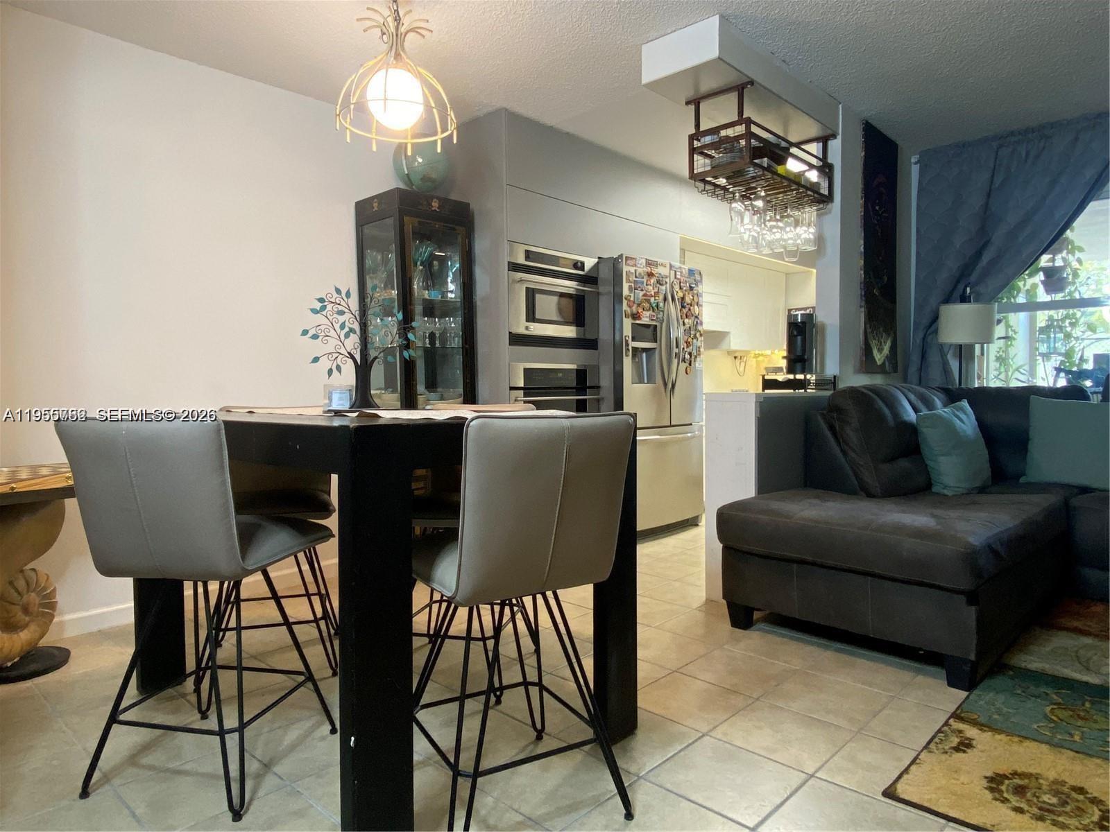 SANTA MONICA CONDOMINIUM - Residential Lease