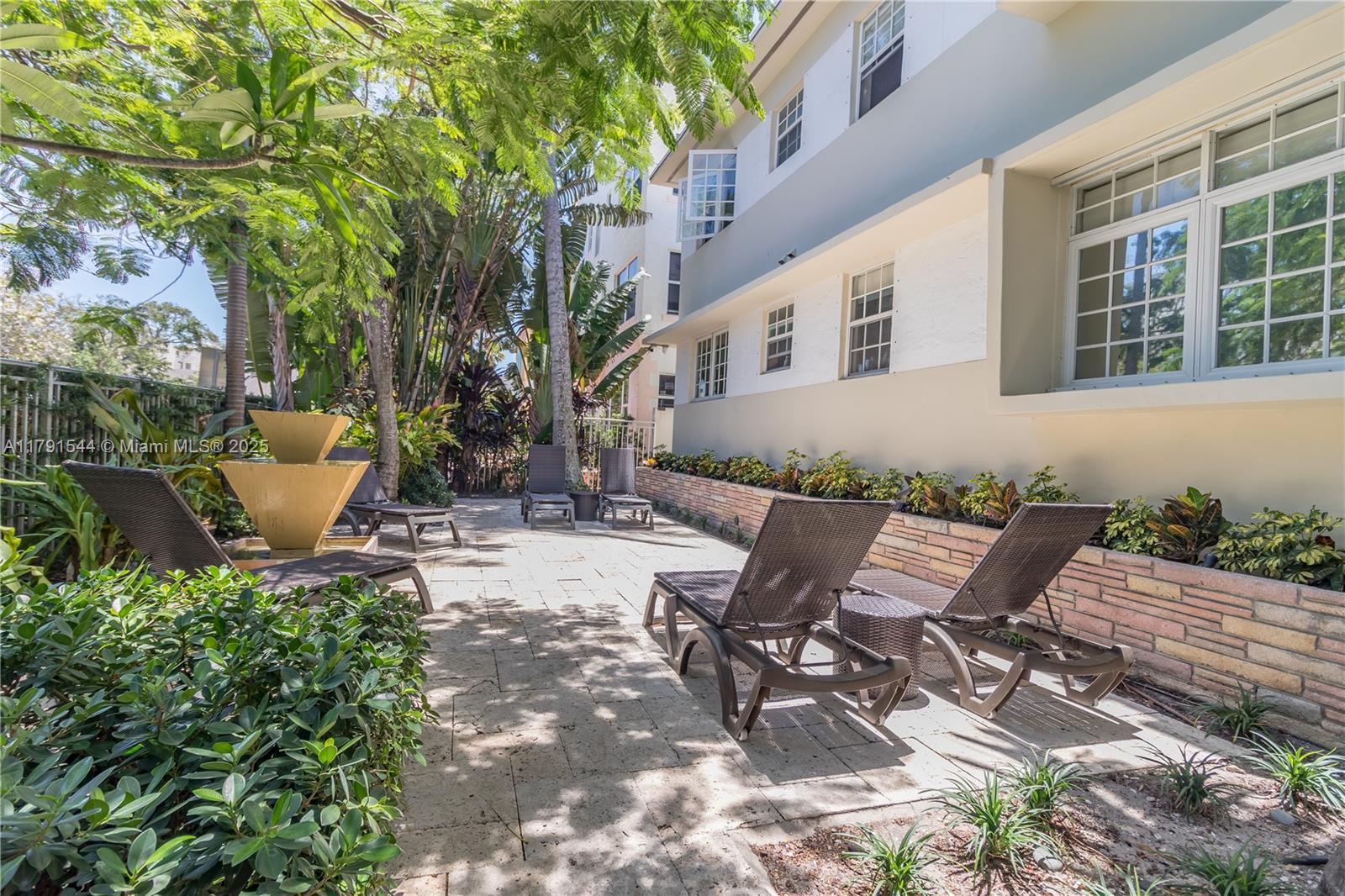 RETREAT CONDO - Residential Lease