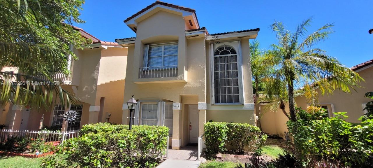Very nice 3/2.5 townhouse Villa in Jasmine @ The Hammocks !!! Well -kept by good-long term tenants. Bright and spacious 2 story townhome. First floor tiled & laminated on stairs and 2nd floor. All 3 bedroom are on the 2nd floor. Open patio and a big storage room on the back. Enjoy barbecues and "get together" all year round. Family oriented neighborhood. 3 club houses "A'' Schools. Huge lake with green areas, walk paths, many more !