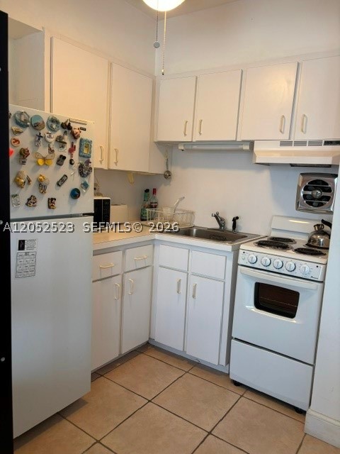 GOLDEN BAY MANOR CO-OP - Residential