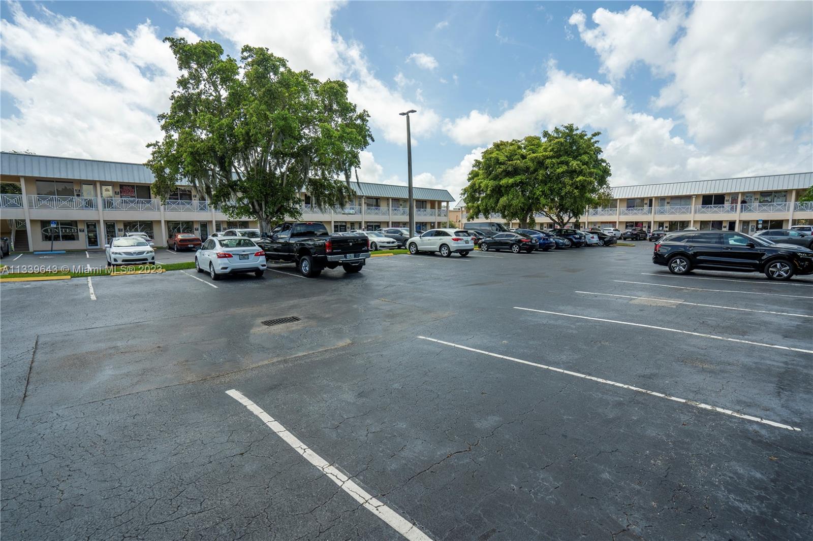 Open office space with private restroom. Ample parking in a great plaza.