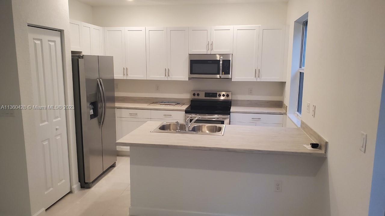 THE RIVIERA - Residential Lease