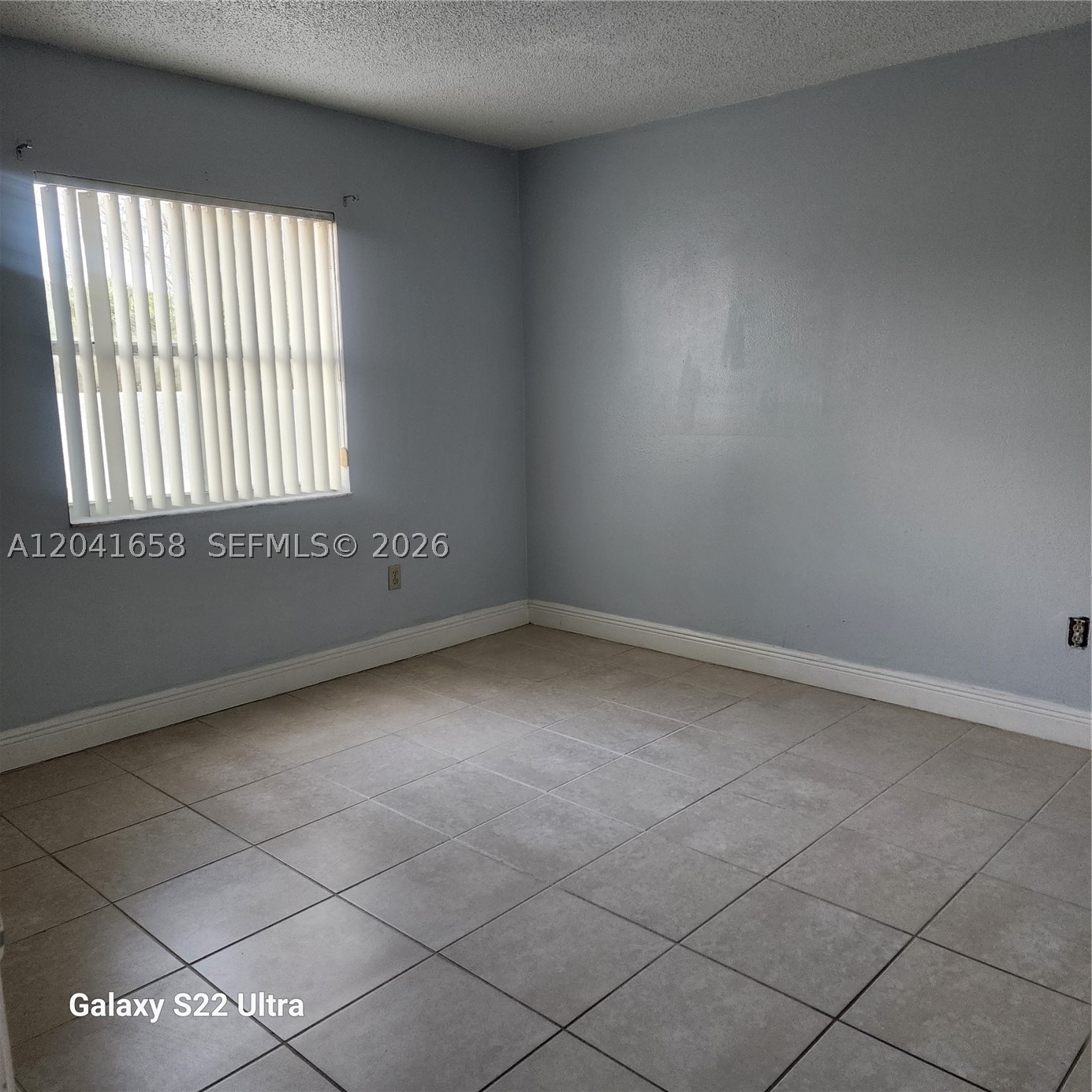 SAGA BAY GARDENS CONDO - Residential