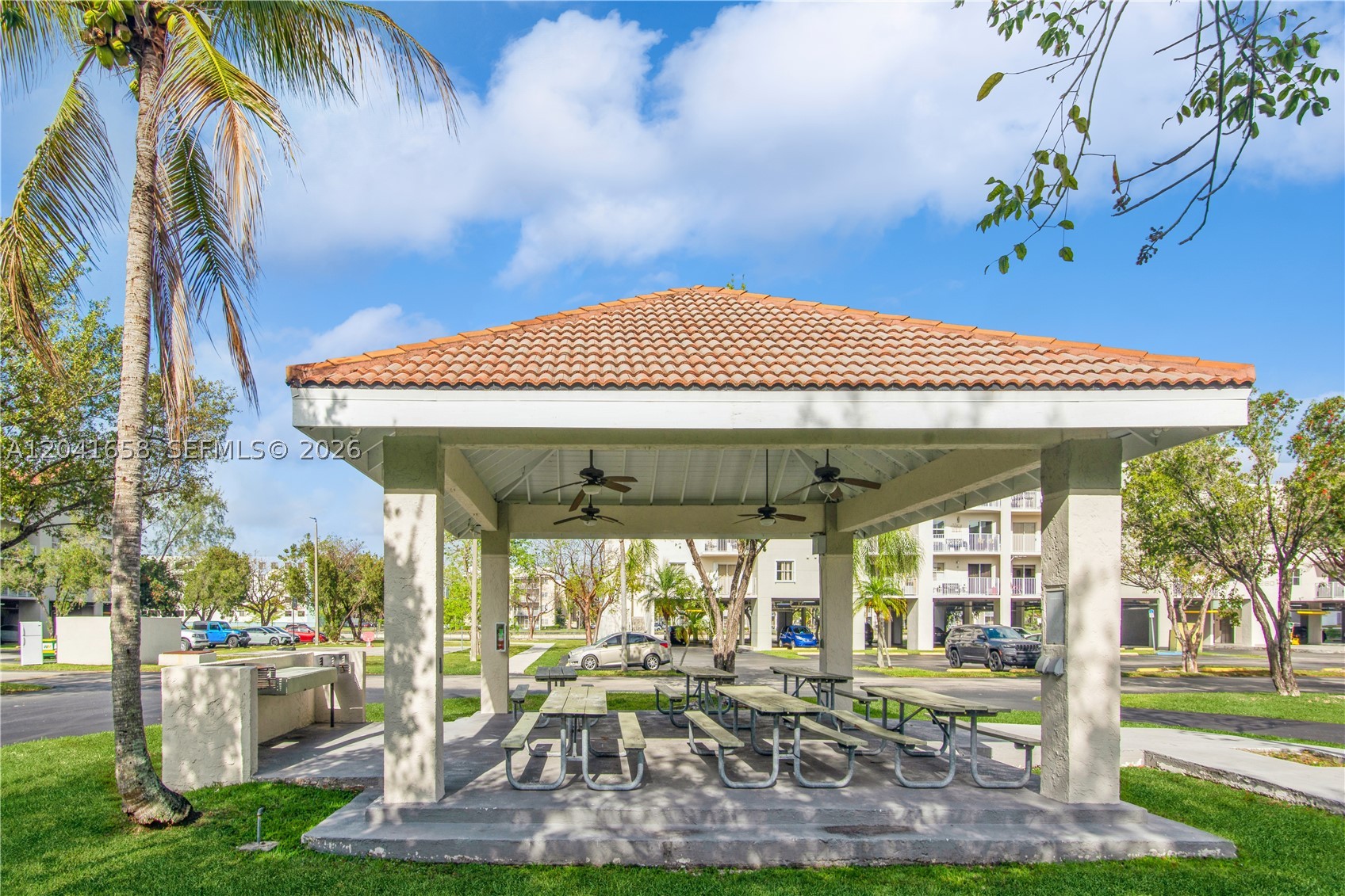 SAGA BAY GARDENS CONDO - Residential