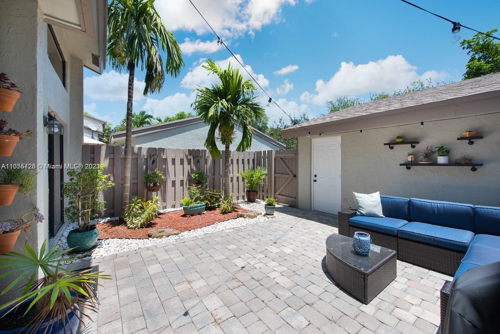 SABAL CHASE SEC 6 - Residential Lease