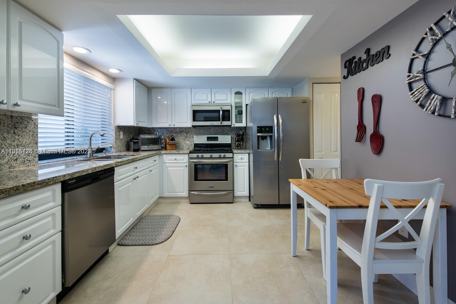 SABAL CHASE SEC 6 - Residential Lease