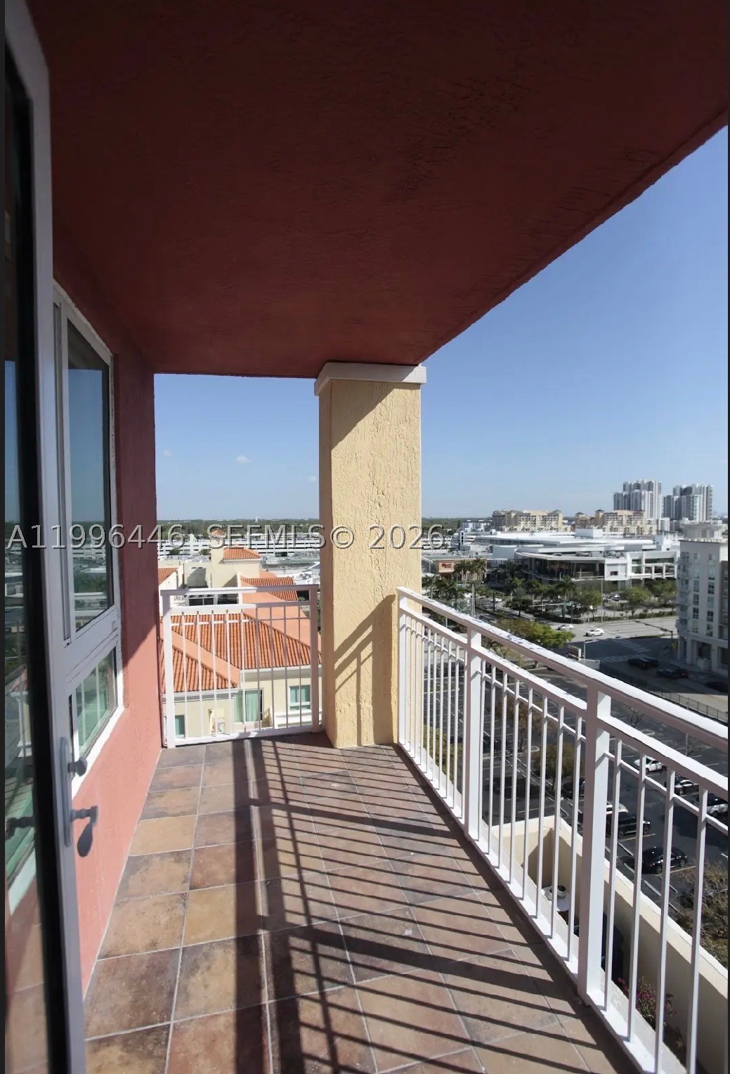 TOSCANO CONDO - Residential