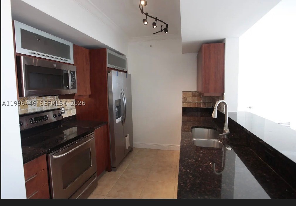 TOSCANO CONDO - Residential