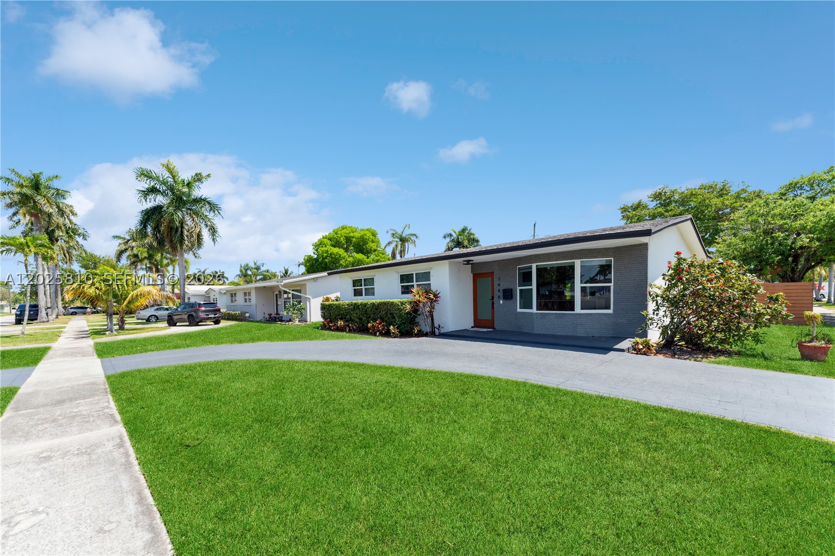 HOLLYWOOD HOMESITES HIGH - Residential