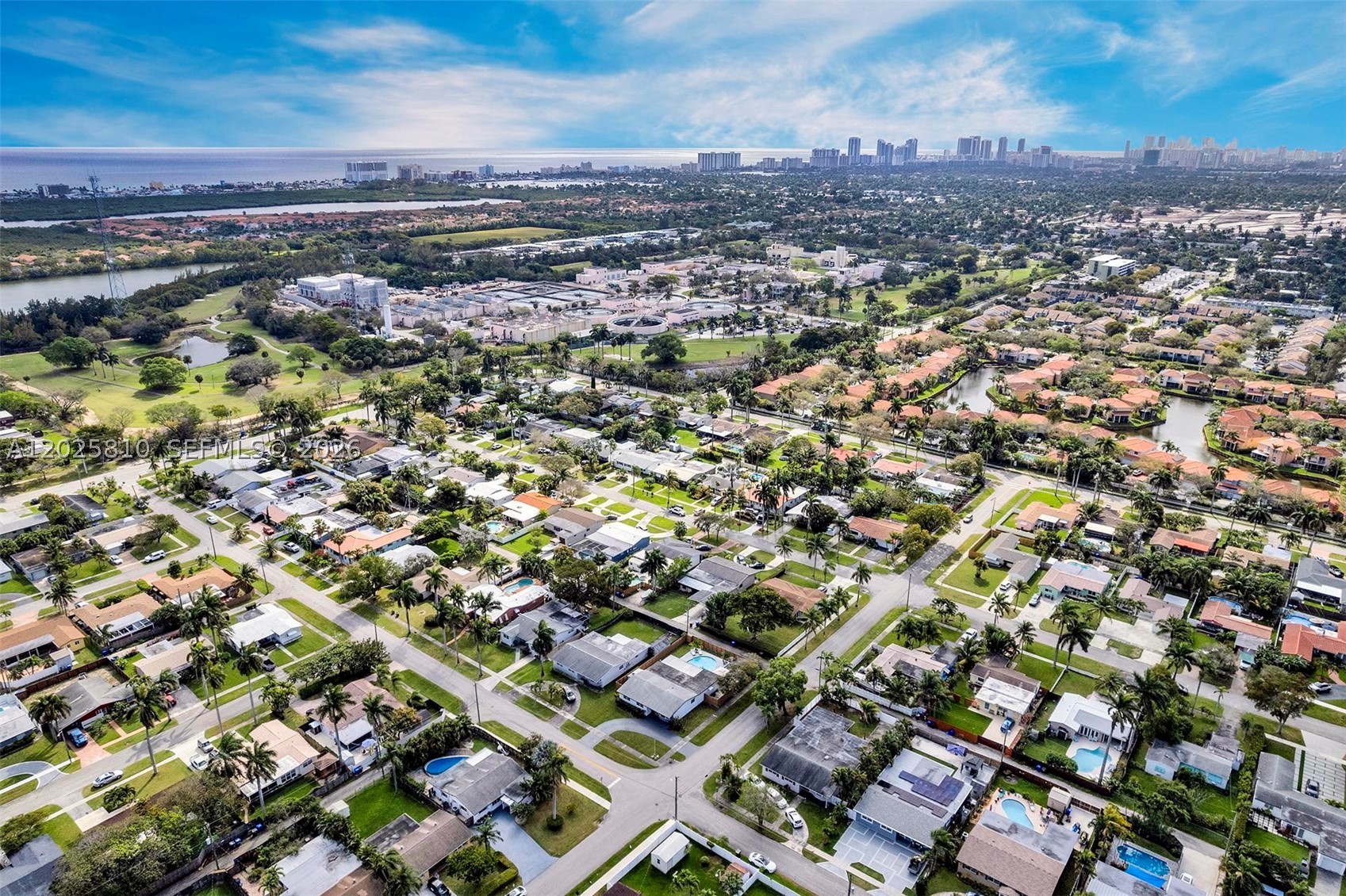 HOLLYWOOD HOMESITES HIGH - Residential