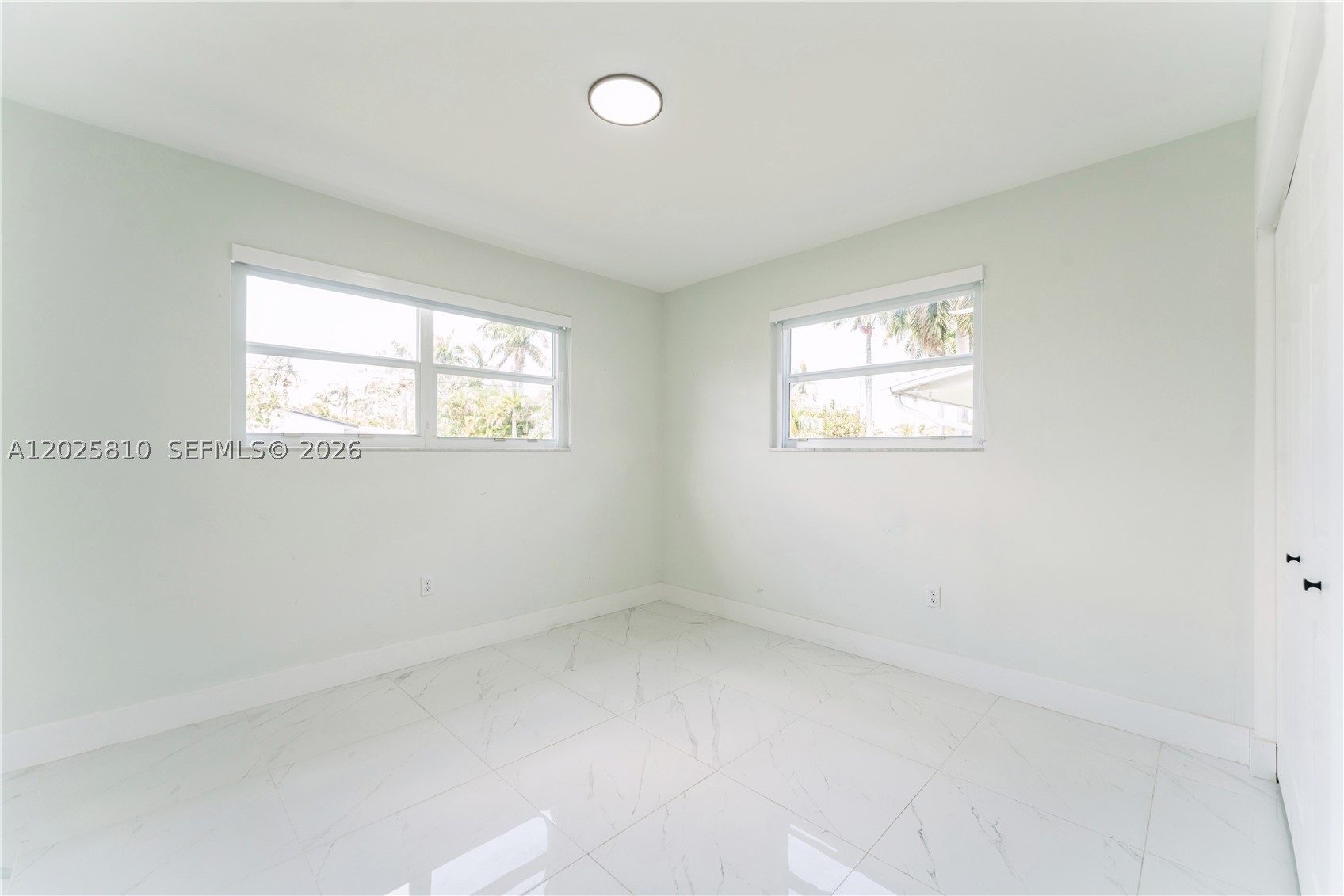 HOLLYWOOD HOMESITES HIGH - Residential