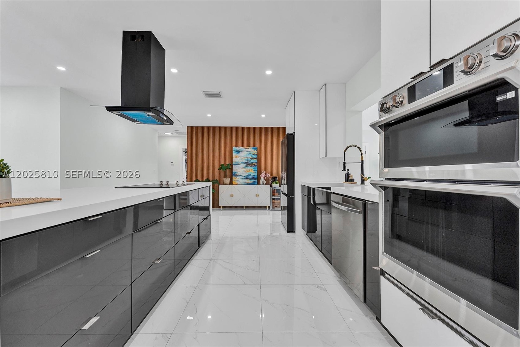 HOLLYWOOD HOMESITES HIGH - Residential