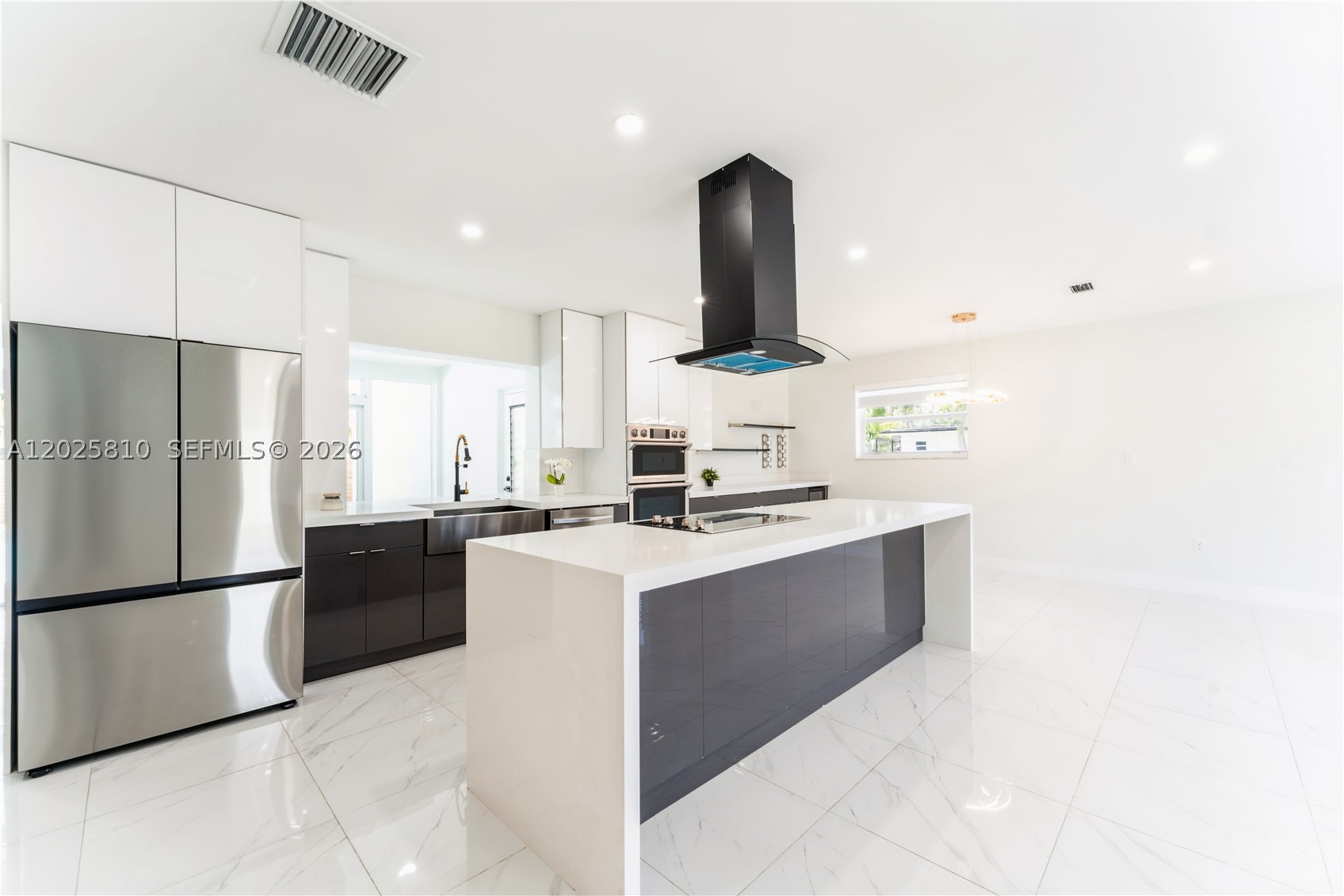 HOLLYWOOD HOMESITES HIGH - Residential