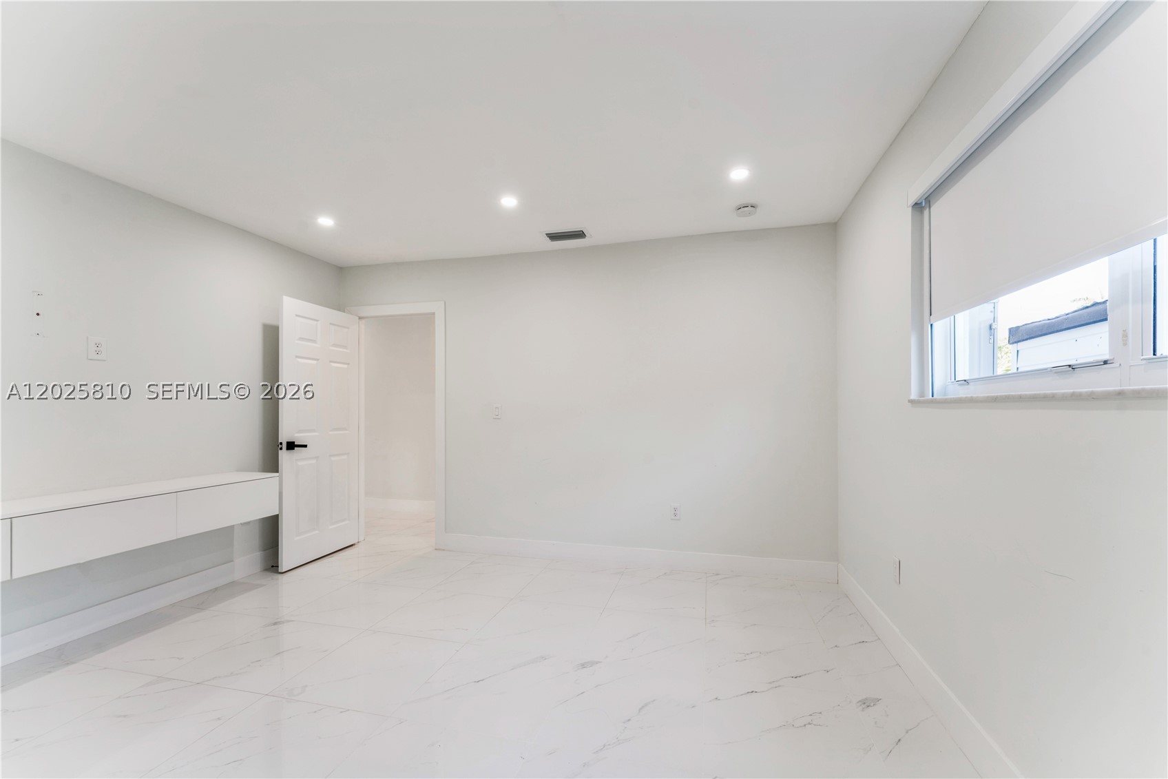 HOLLYWOOD HOMESITES HIGH - Residential