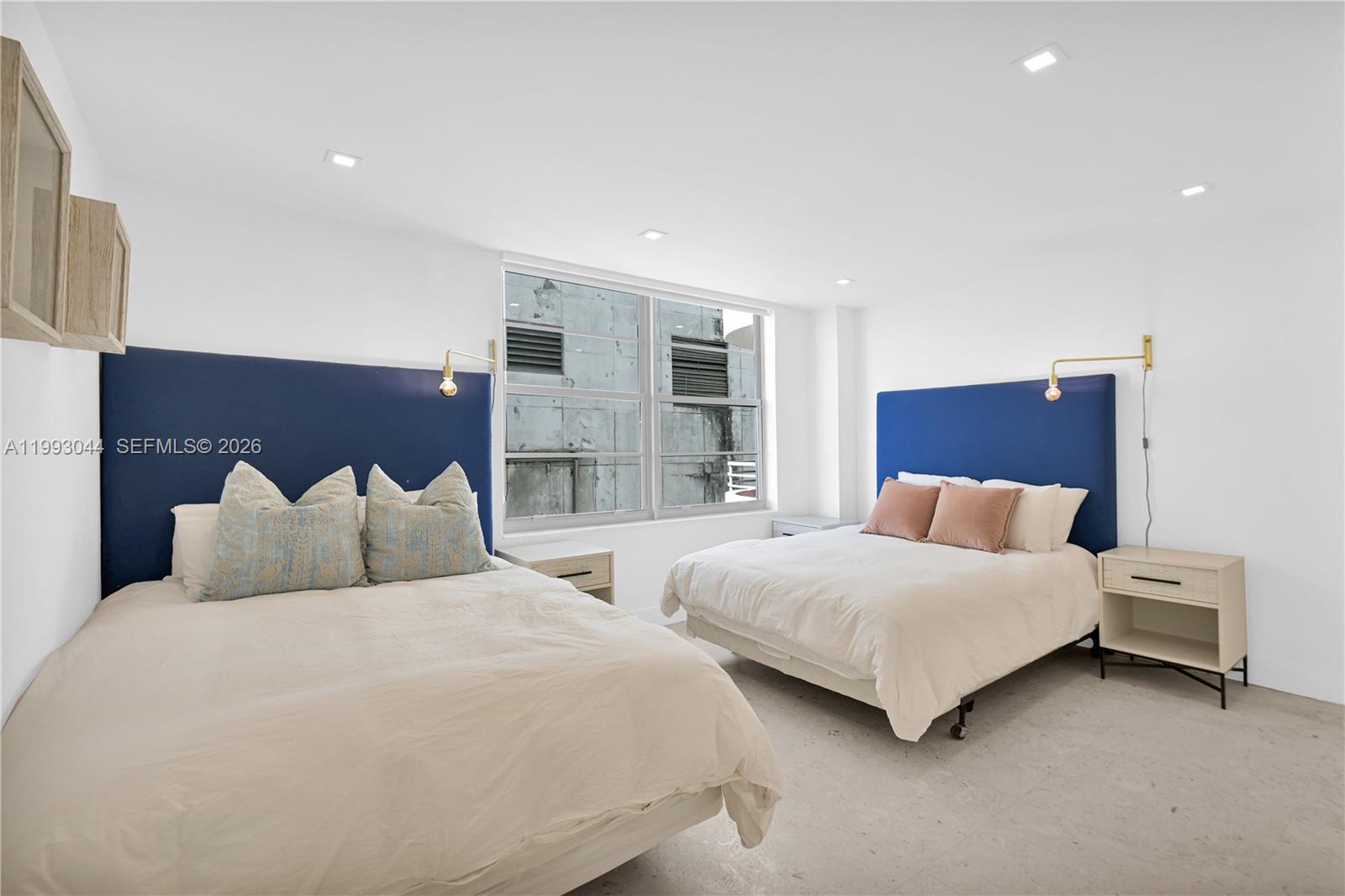OCEANSIDE PLAZA CONDO - Residential