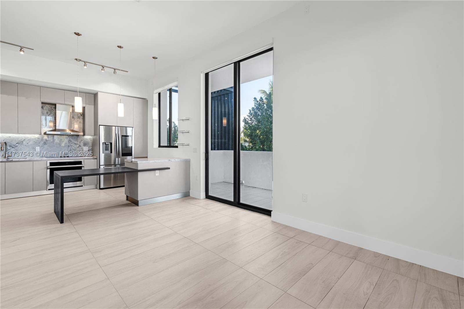 LINCOLN SUB - Residential