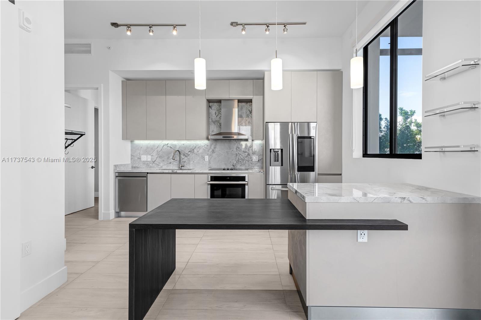 LINCOLN SUB - Residential