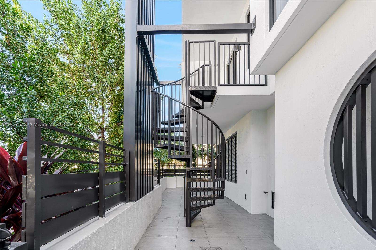 LINCOLN SUB - Residential