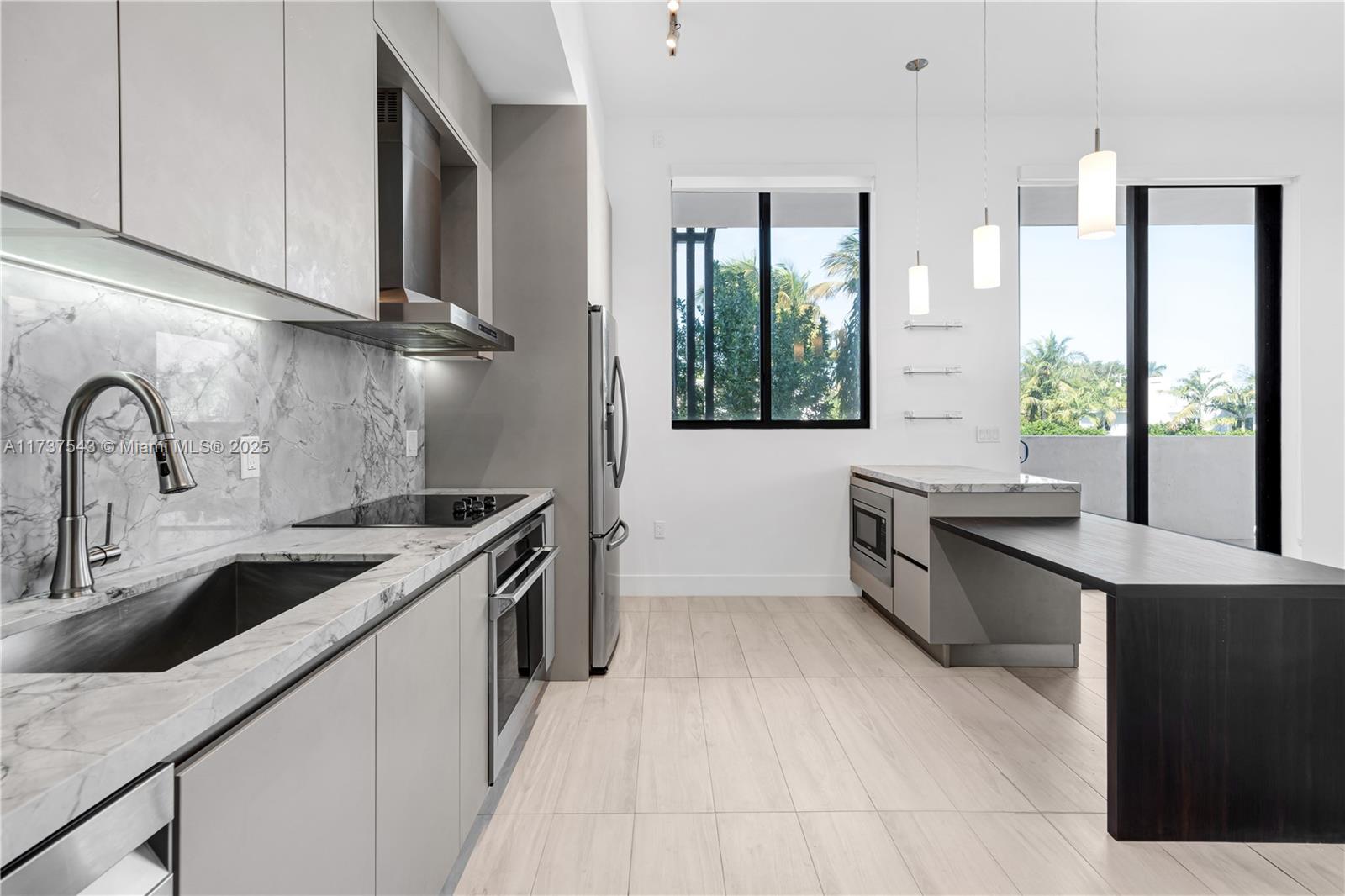 LINCOLN SUB - Residential