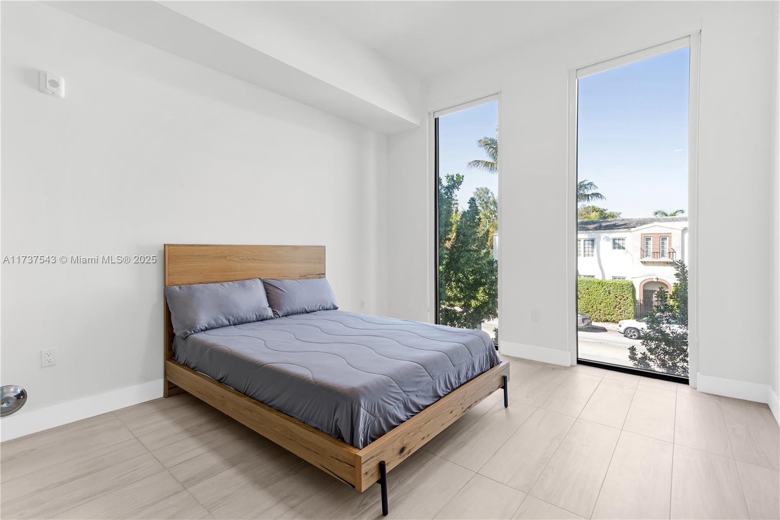 LINCOLN SUB - Residential