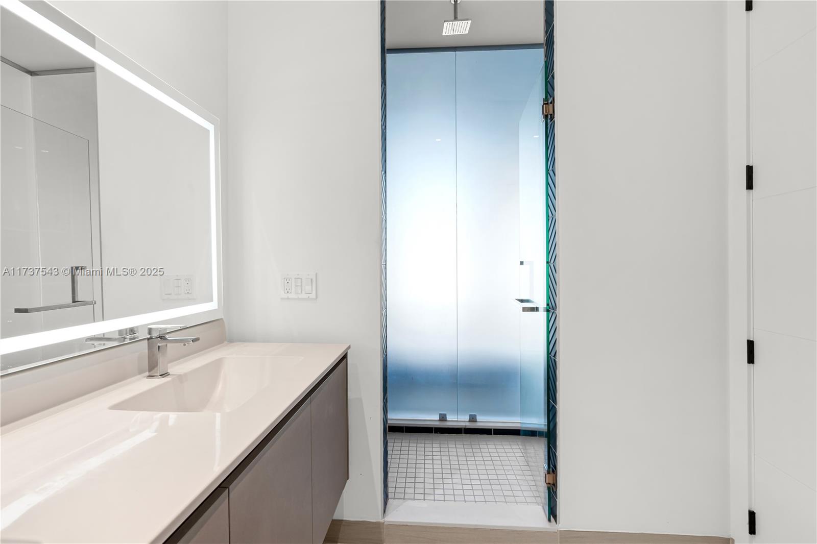 LINCOLN SUB - Residential