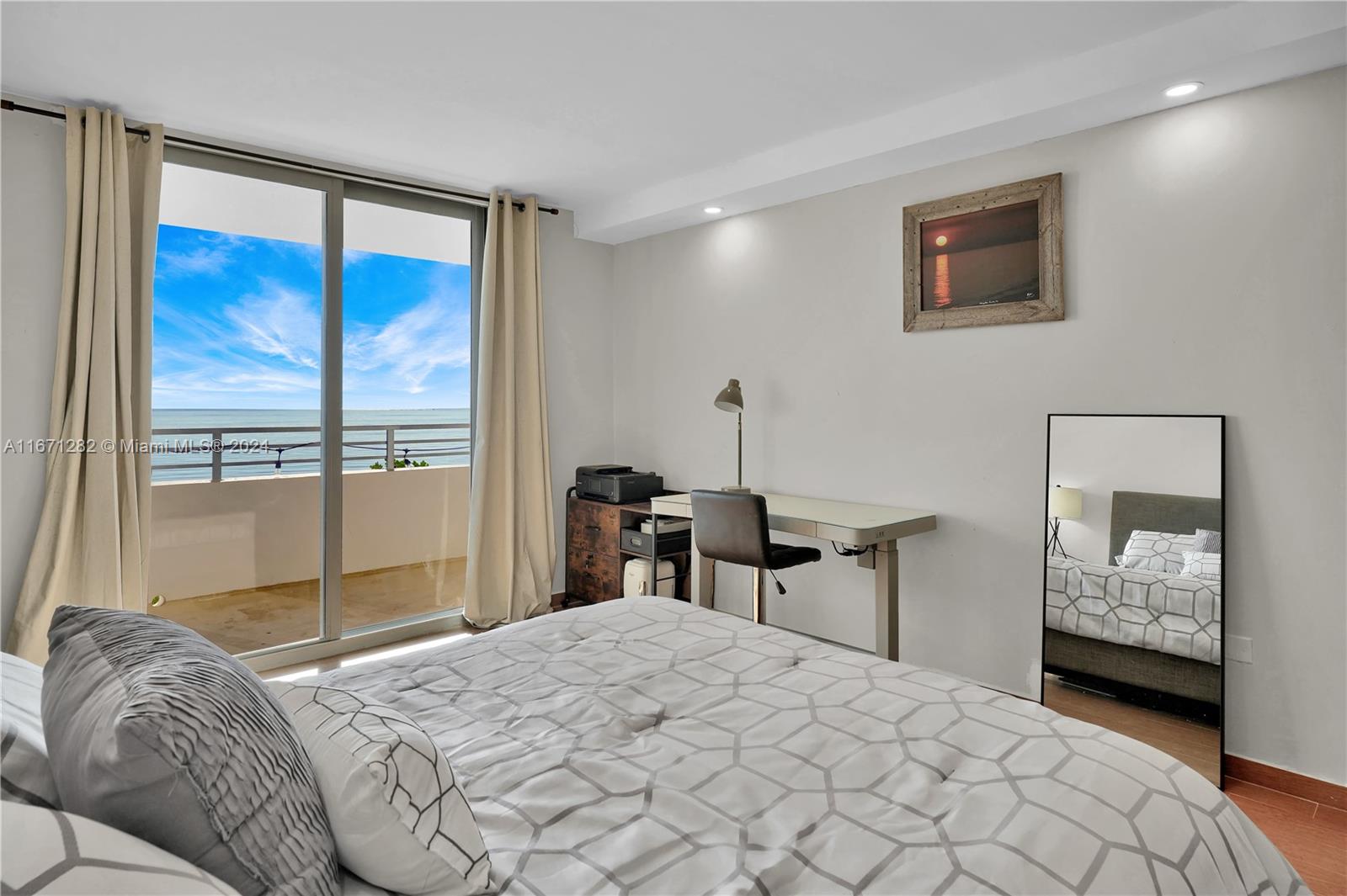 OCEANSIDE PLAZA CONDO - Residential