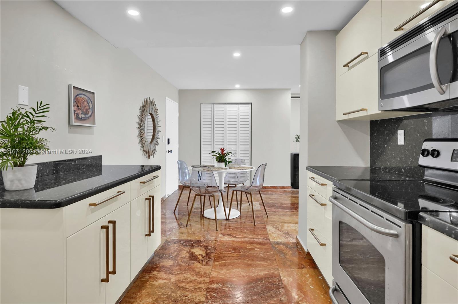 OCEANSIDE PLAZA CONDO - Residential