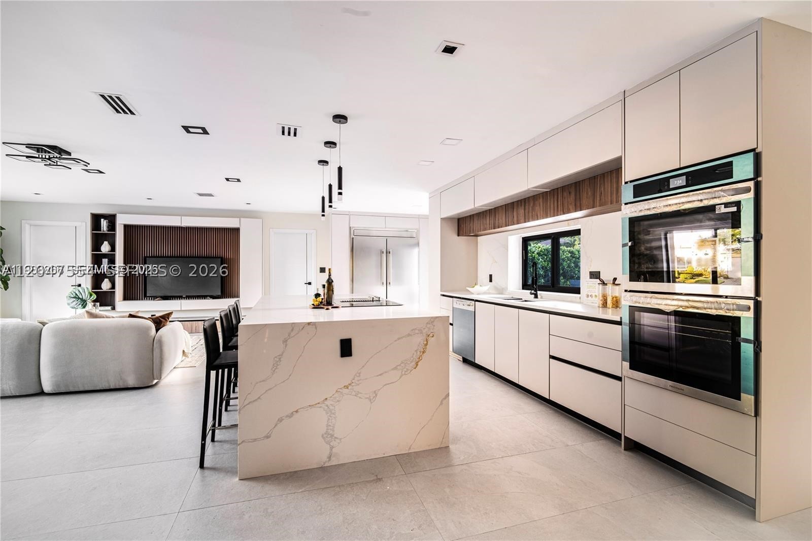 LANDINGS FIRST SEC - Residential