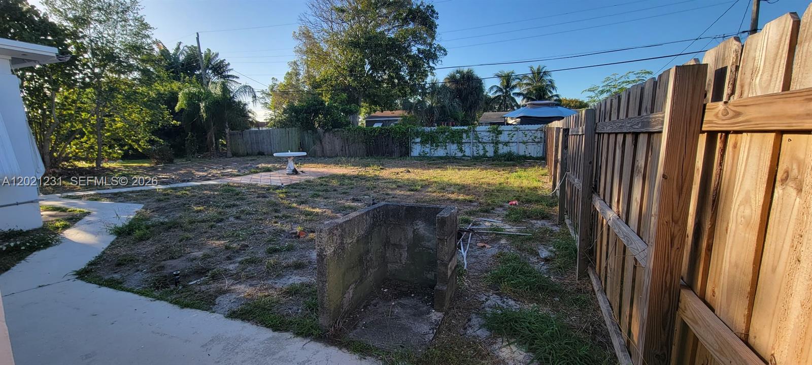 BOWERS PARK - Residential
