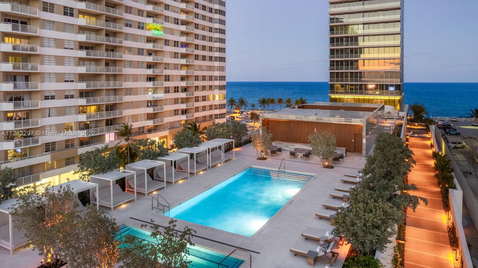 2000 Ocean - Residential