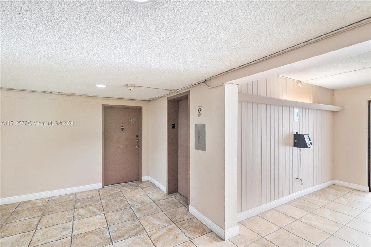 LUDLUM LAKE CONDO BLDG B - Residential