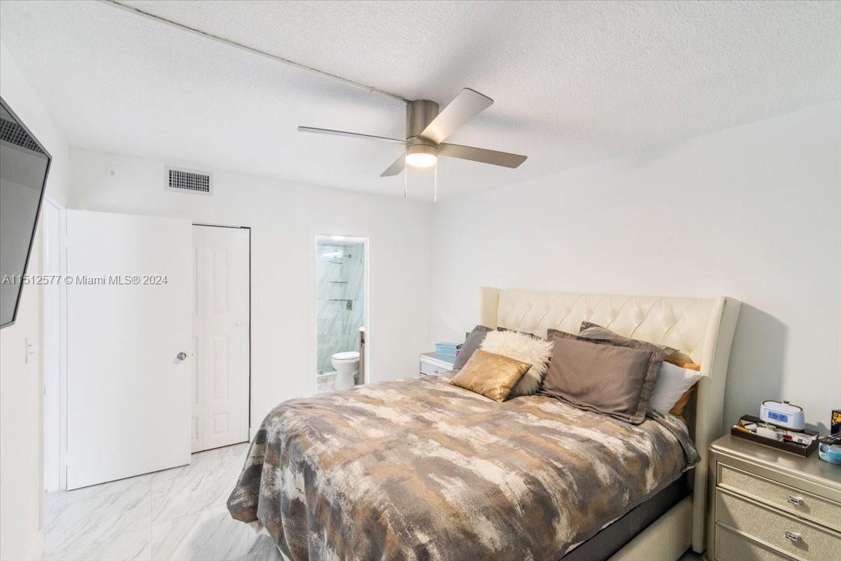 LUDLUM LAKE CONDO BLDG B - Residential
