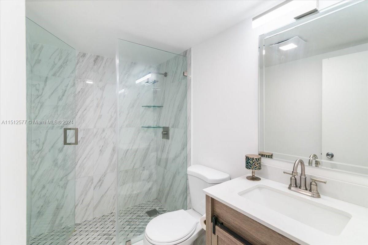 LUDLUM LAKE CONDO BLDG B - Residential