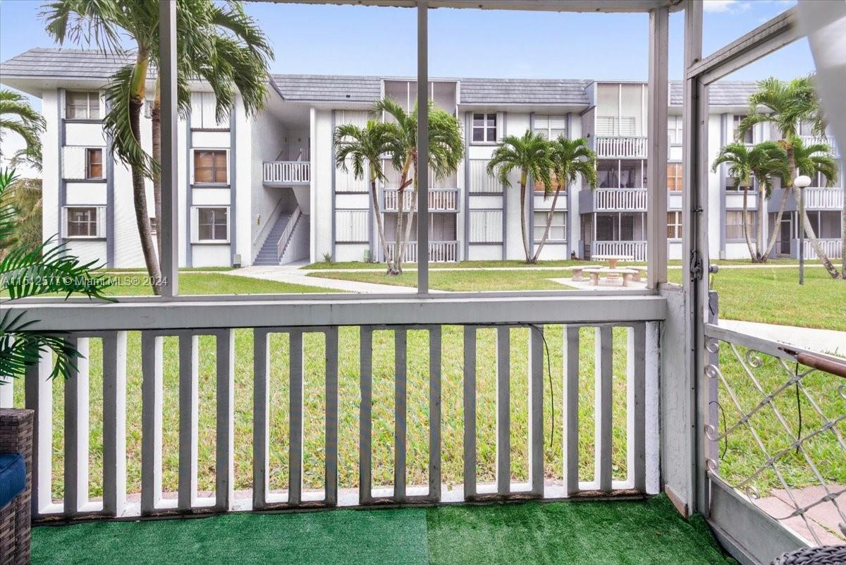 LUDLUM LAKE CONDO BLDG B - Residential