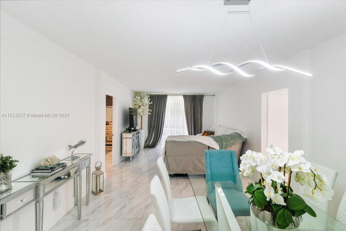 LUDLUM LAKE CONDO BLDG B - Residential