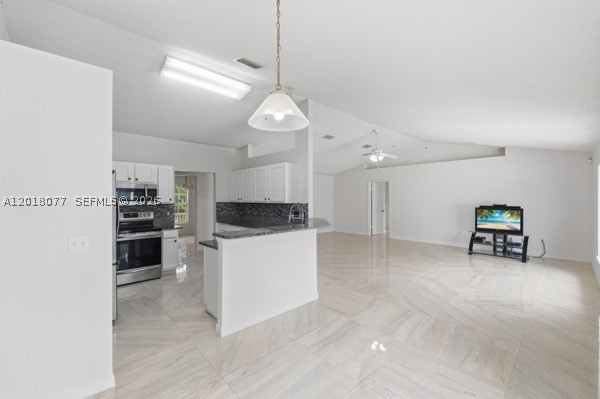 LAKEWOOD PARK UNIT 6 - Residential