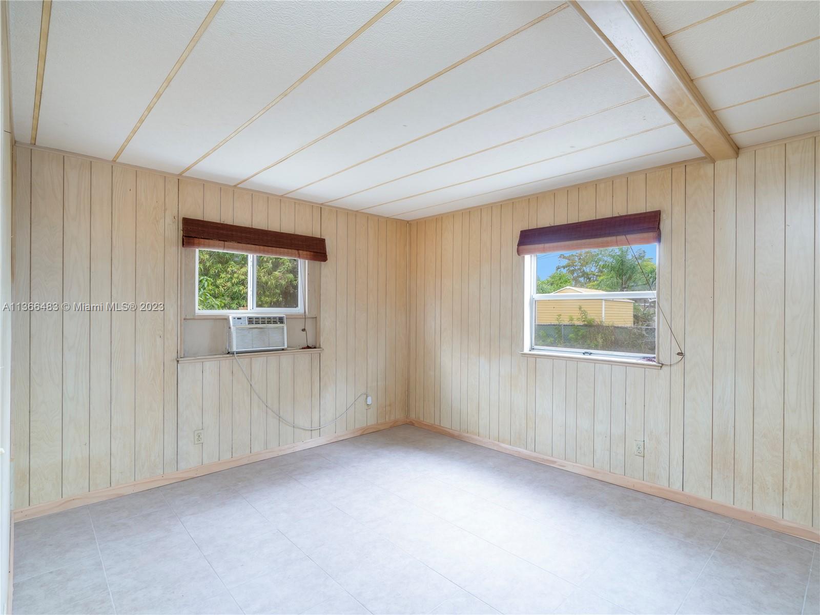GOLDEN RIDGE ADD - Residential