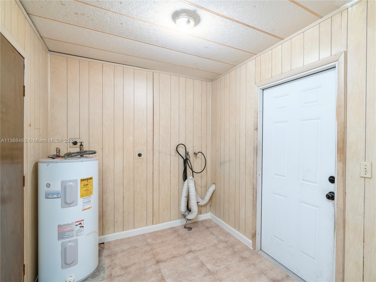 GOLDEN RIDGE ADD - Residential
