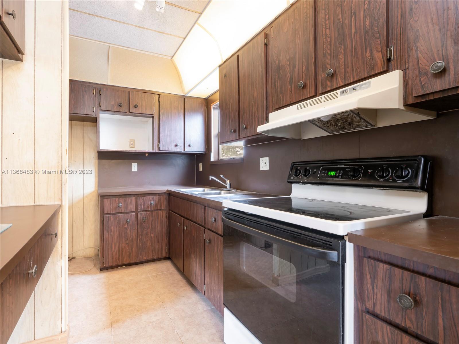 GOLDEN RIDGE ADD - Residential