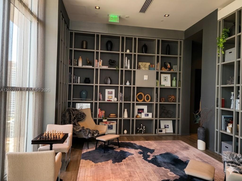 1100 MILLECENTO RESIDENCE - Residential Lease
