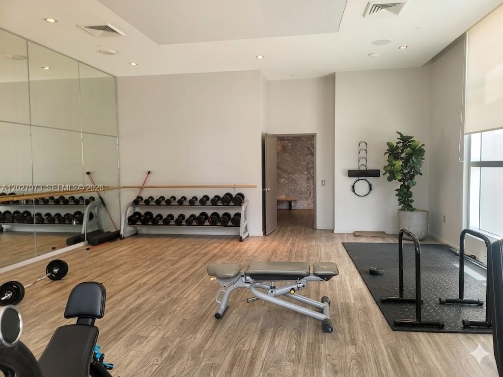1100 MILLECENTO RESIDENCE - Residential Lease