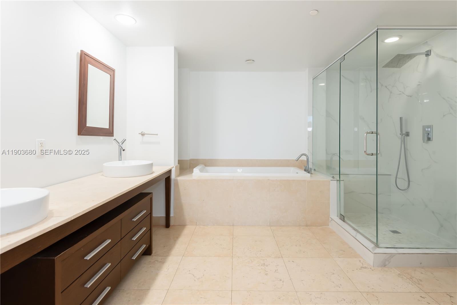 ICONBRICKELL CONDO NO 1 - Residential Lease