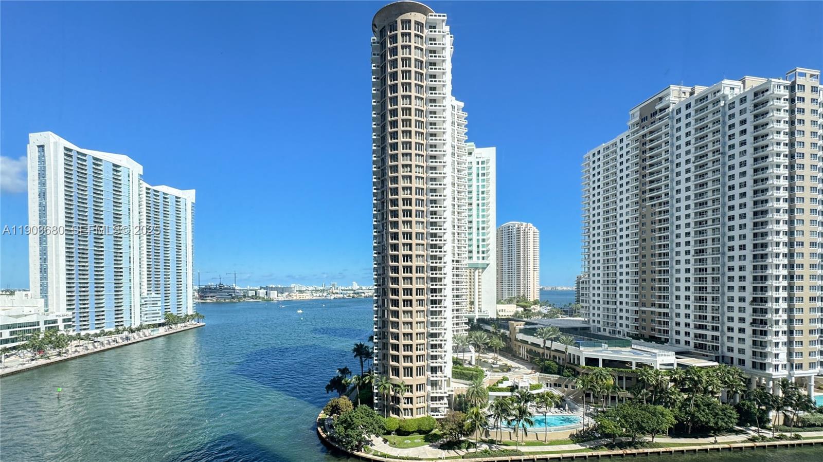 ICONBRICKELL CONDO NO 1 - Residential Lease