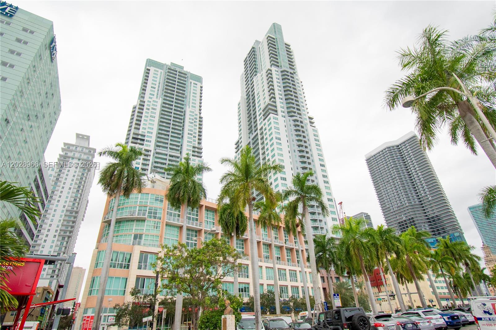 VIZCAYNE SOUTH CONDO - Residential Lease