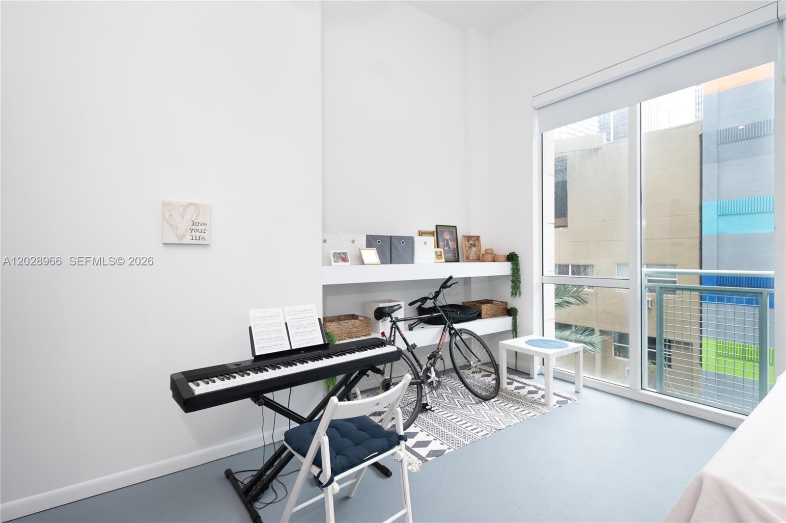 VIZCAYNE SOUTH CONDO - Residential Lease