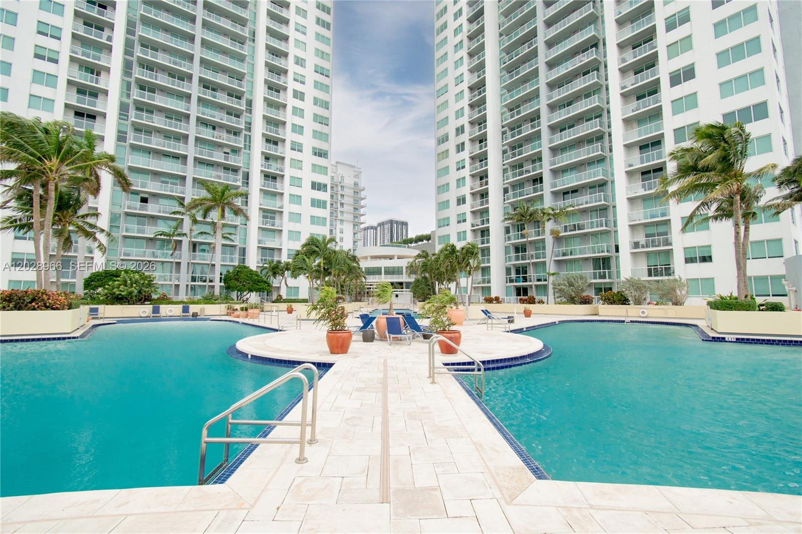 VIZCAYNE SOUTH CONDO - Residential Lease