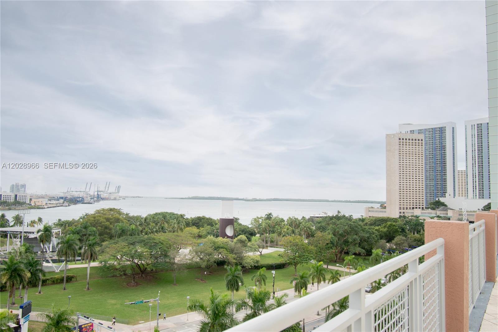 VIZCAYNE SOUTH CONDO - Residential Lease